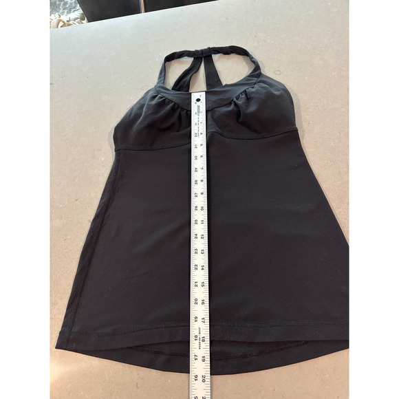 Lululemon scoop me up Black Tank Top Built-In Bra Athletic Workout Tank size 8 - Picture 2 of 5